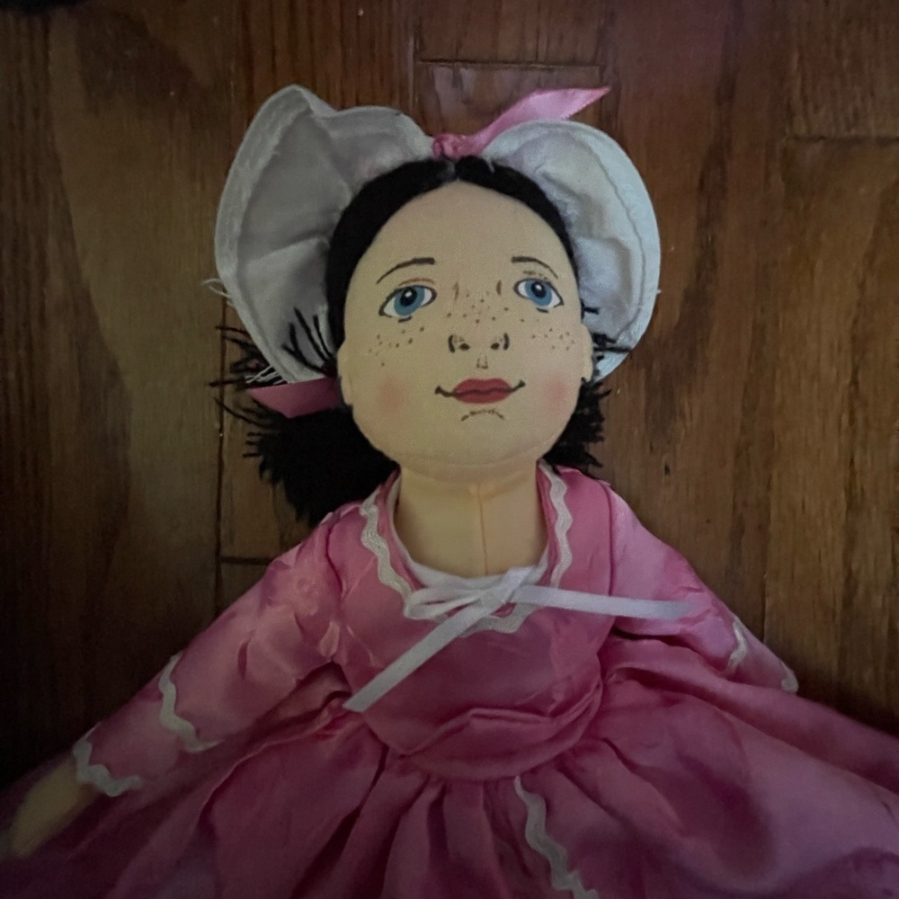Merry Makers Colonial Williamsburg Plush Virginia Cloth Doll Pink Dress 12" 2015